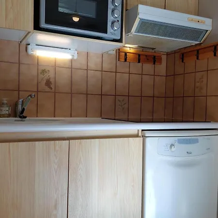 Calme Avec Garage Privatif Pres Du Centre A - Fr-1-517-61 Chamonix